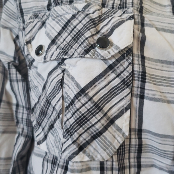 Chalc shirt - Picture 3 of 10
